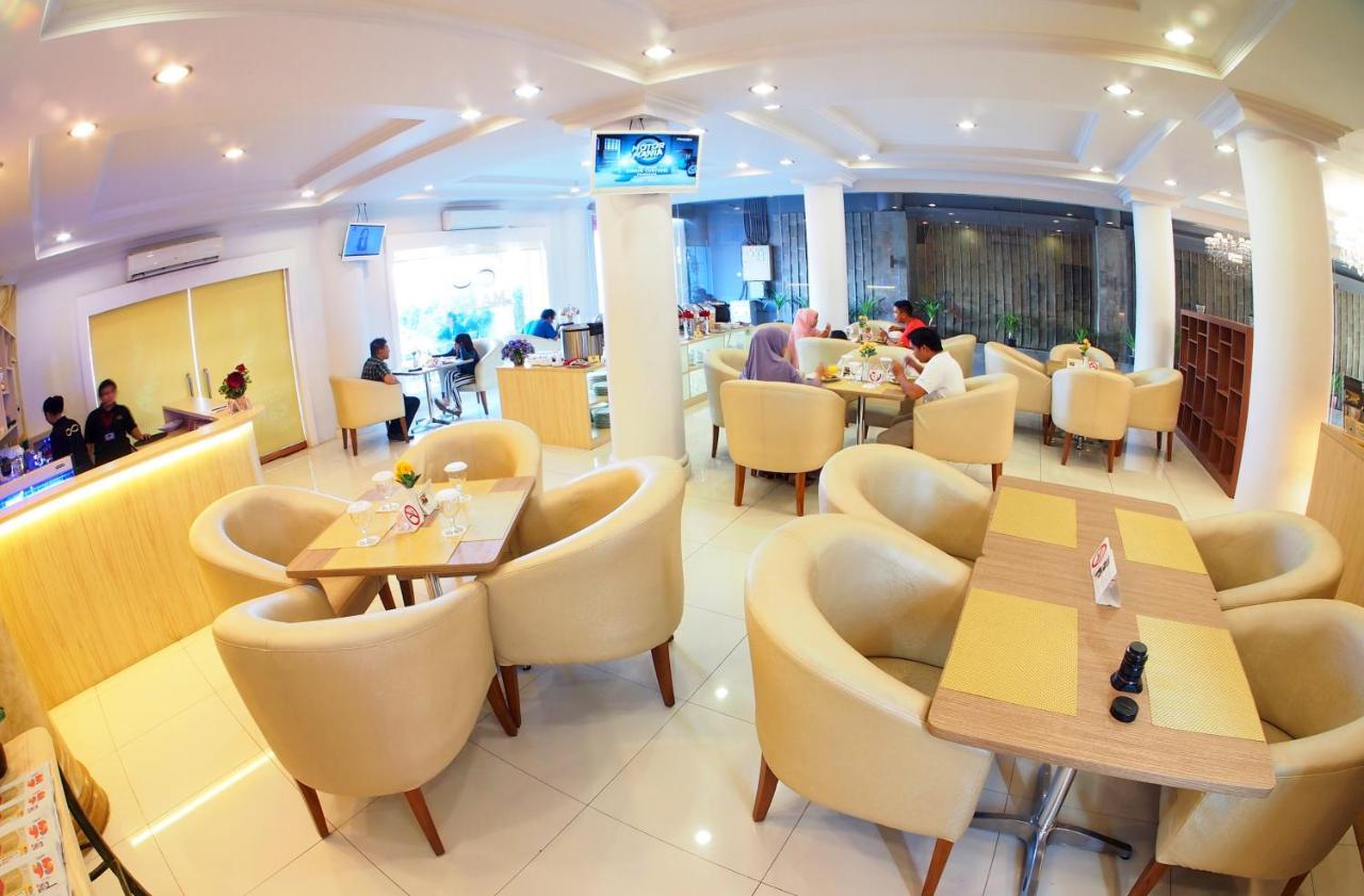 Maven Fatmawati Hotel Jakarta Exteriör bild