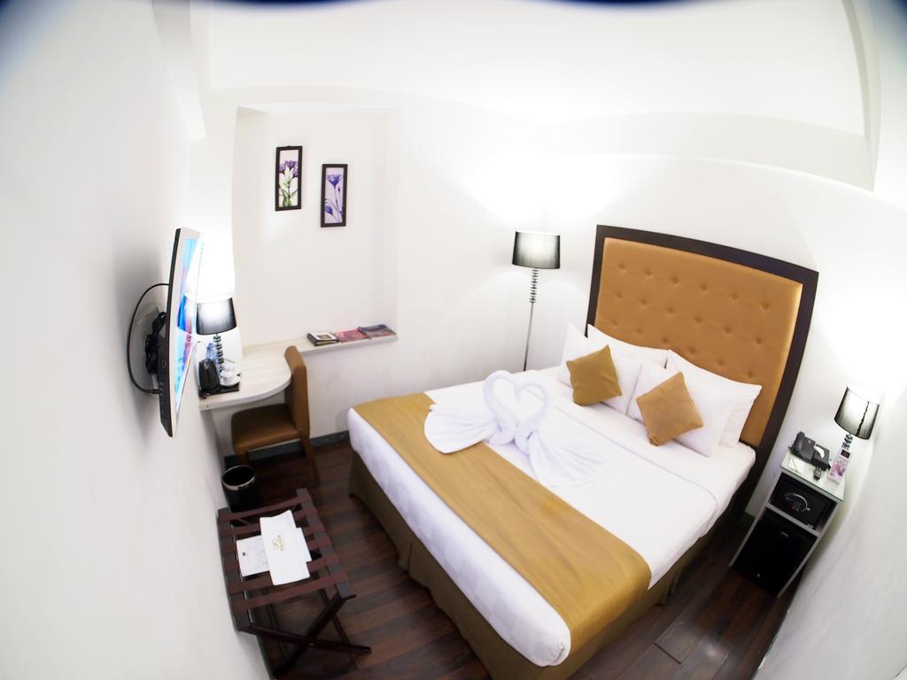 Maven Fatmawati Hotel Jakarta Rum bild