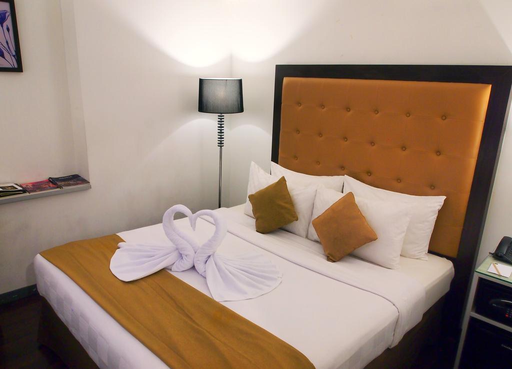 Maven Fatmawati Hotel Jakarta Rum bild