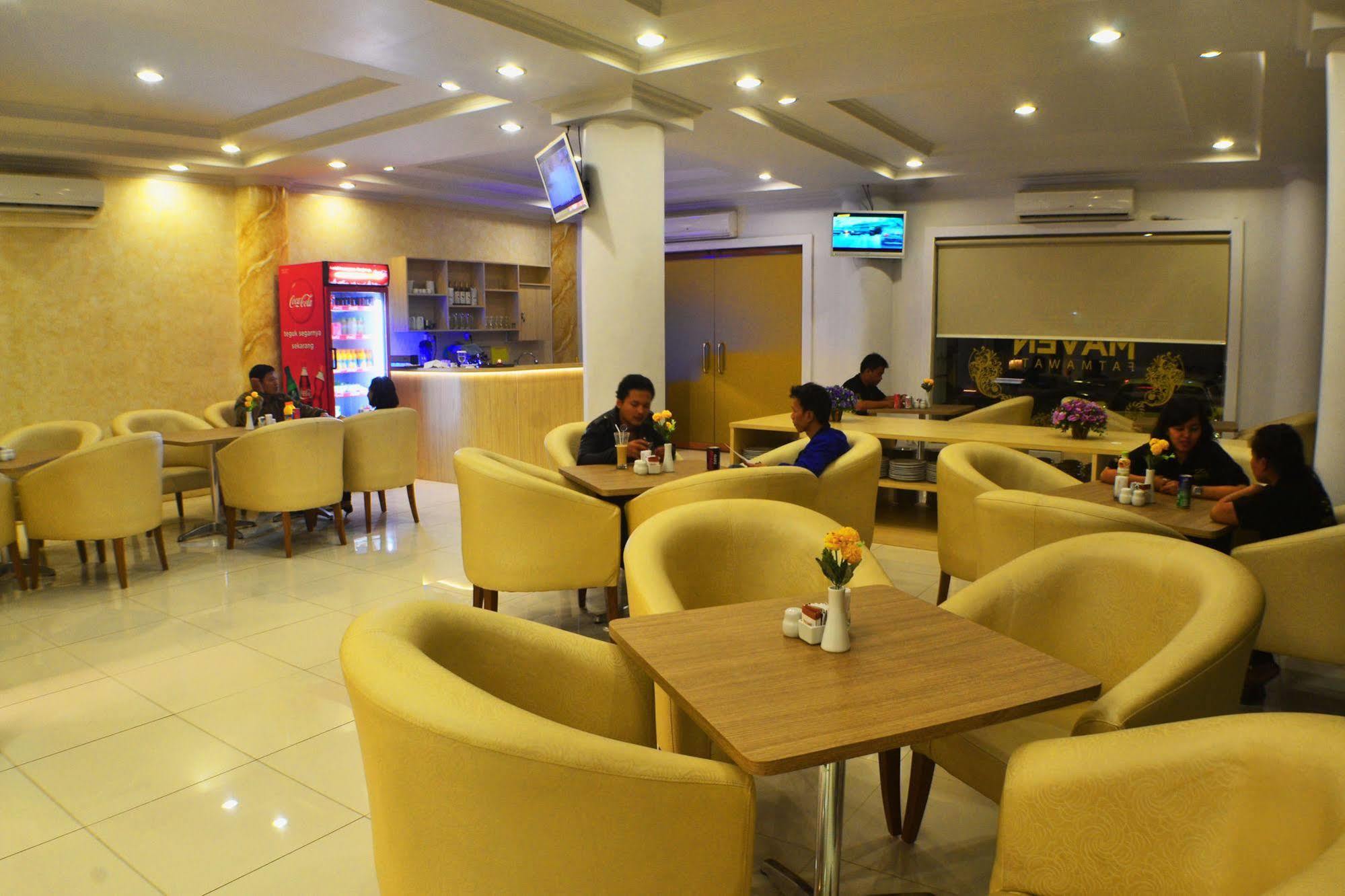 Maven Fatmawati Hotel Jakarta Exteriör bild