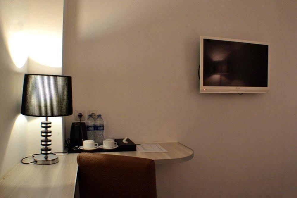 Maven Fatmawati Hotel Jakarta Exteriör bild
